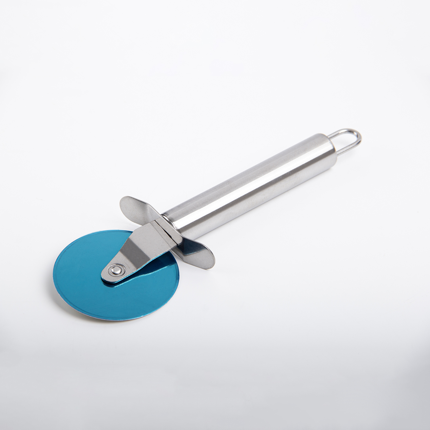 Stainless Steel Pizza Cutter With Handle4
