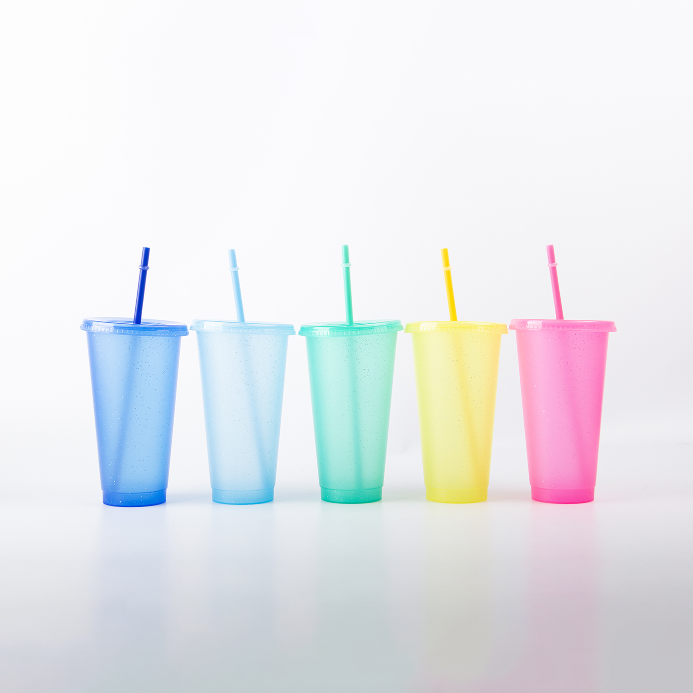 24 oz. Plastic Tumbler With Lid And Straw3