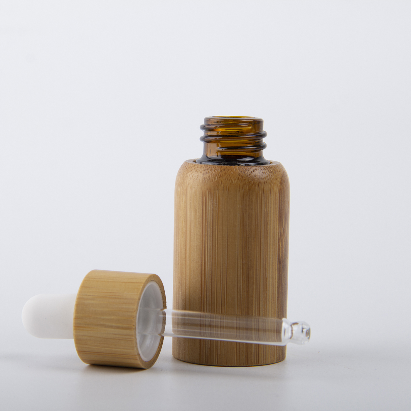 10ml Glass Dropper Bottle With Bamboo Shell3