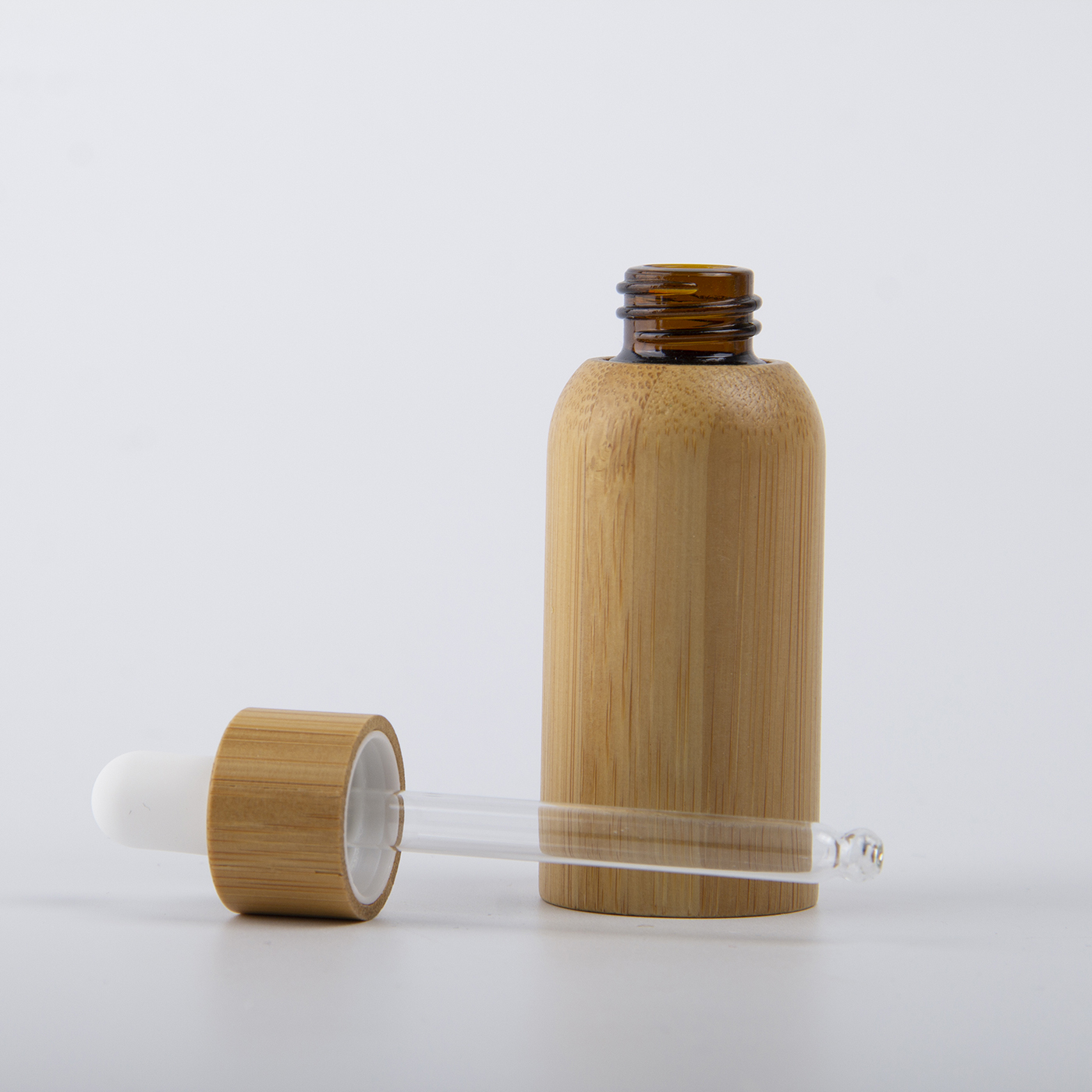 20ml Glass Dropper Bottle With Bamboo Shell3