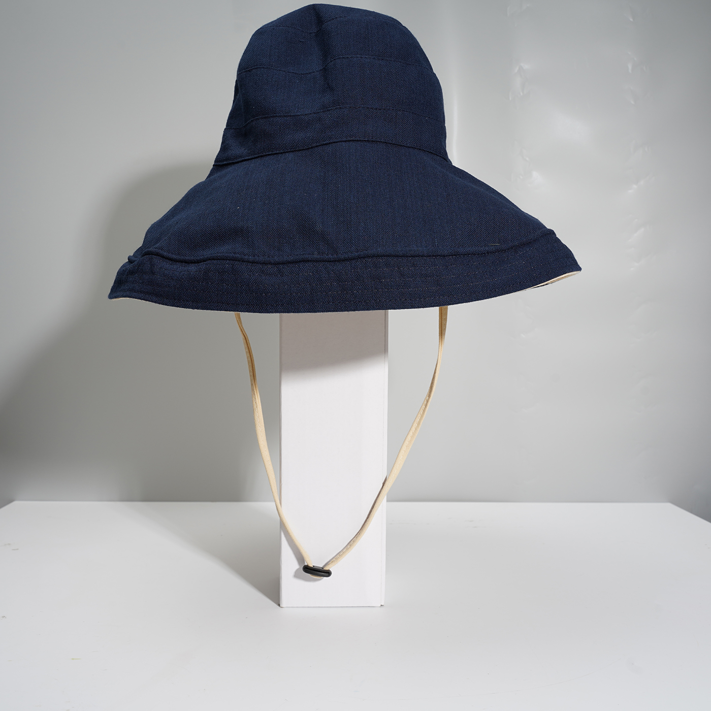 Wide Brim Reversible Bucket Hat3