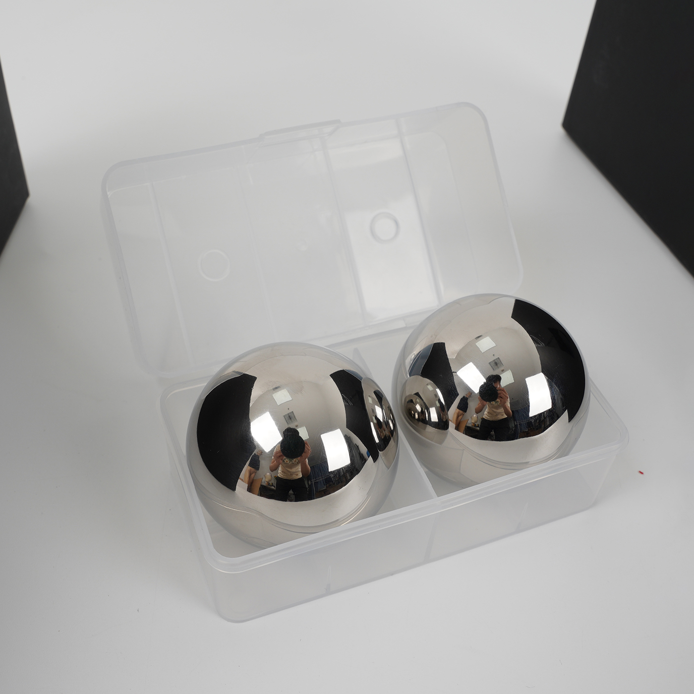 2Pcs Set Stainless Steel Ice Balls With Box4