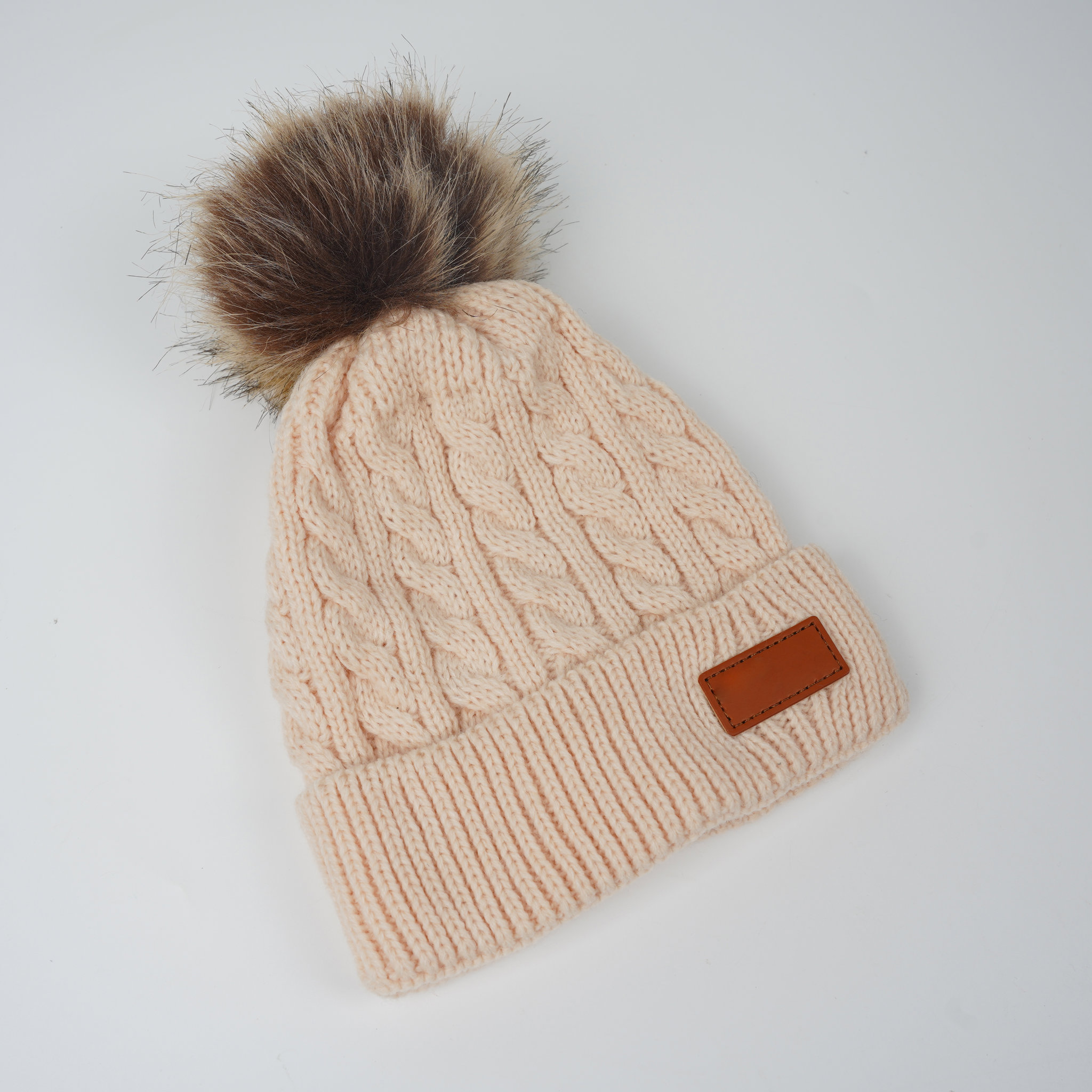 Kids Cable Knit Pom Pom Beanie3