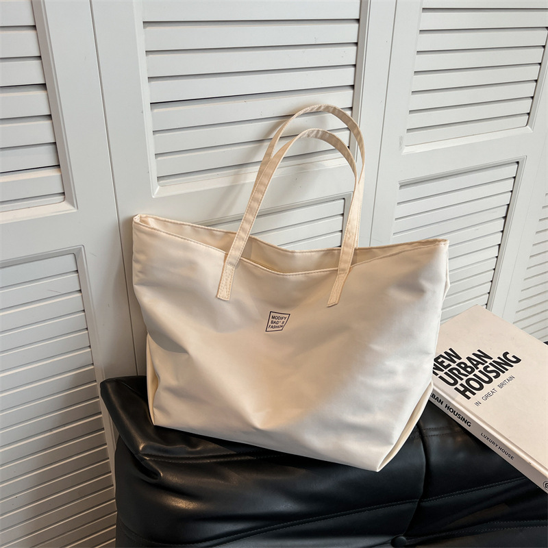 Large Nylon Tote Bag2