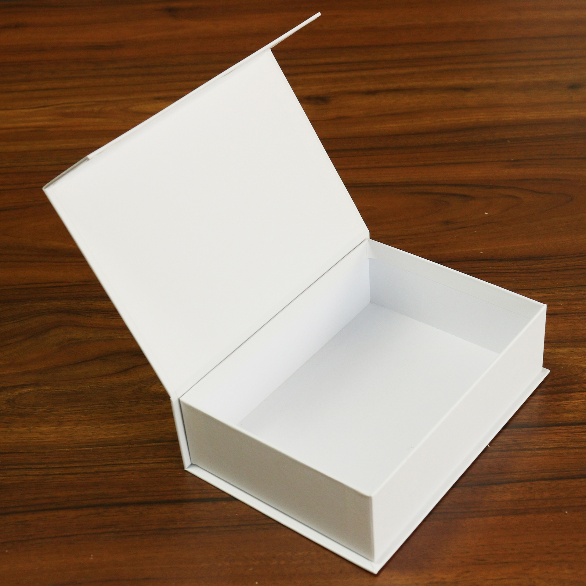 Flip Top Magnetic Gift Box2