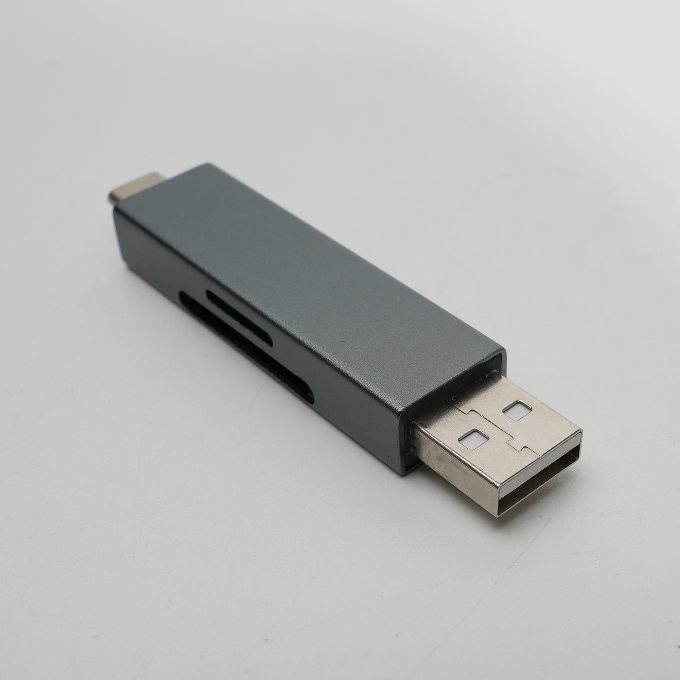 USB-C SD Card Reader3