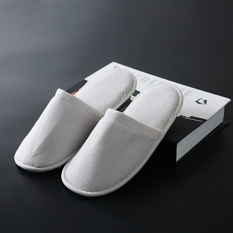 Non-Slip Disposable Slippers1