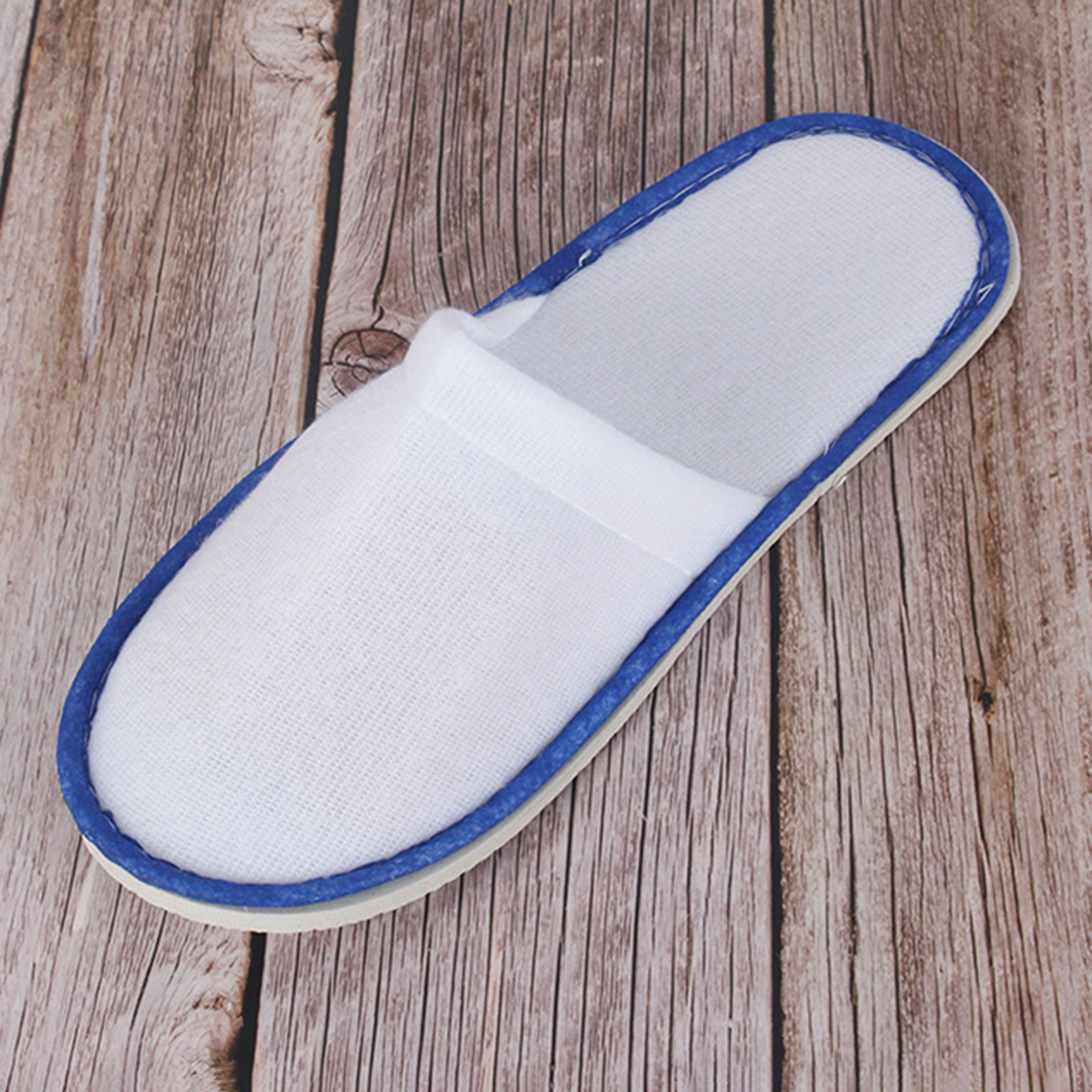 Non-Slip Disposable Slippers1