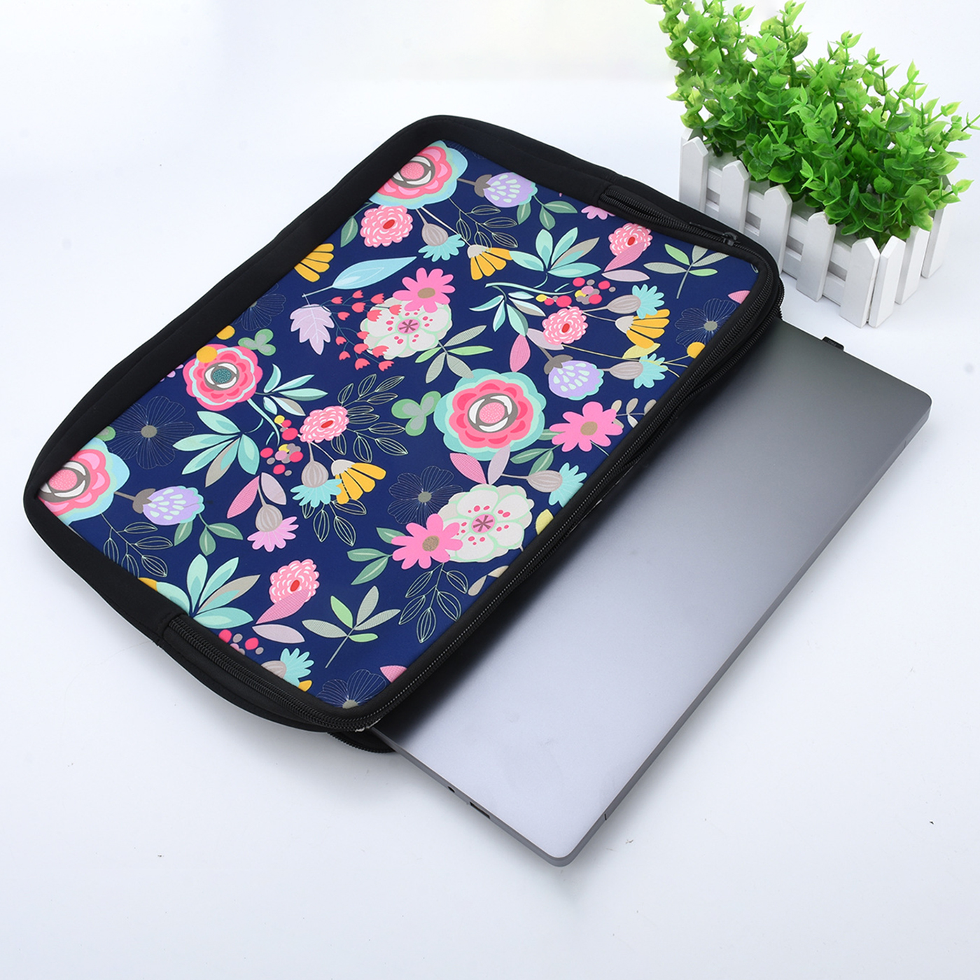 Zippered Neoprene Laptop Sleeve