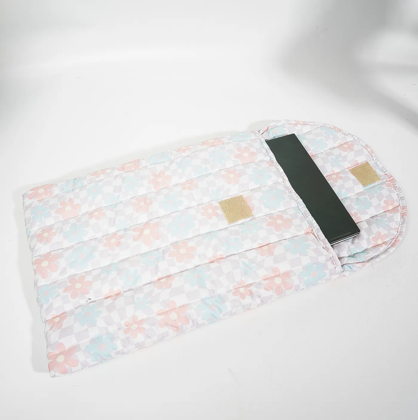 Puffy Tablet Sleeve Bag2