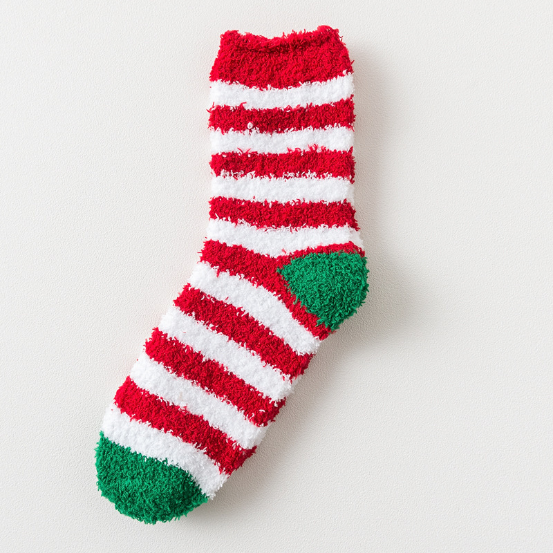 Christmas Fuzzy Socks2